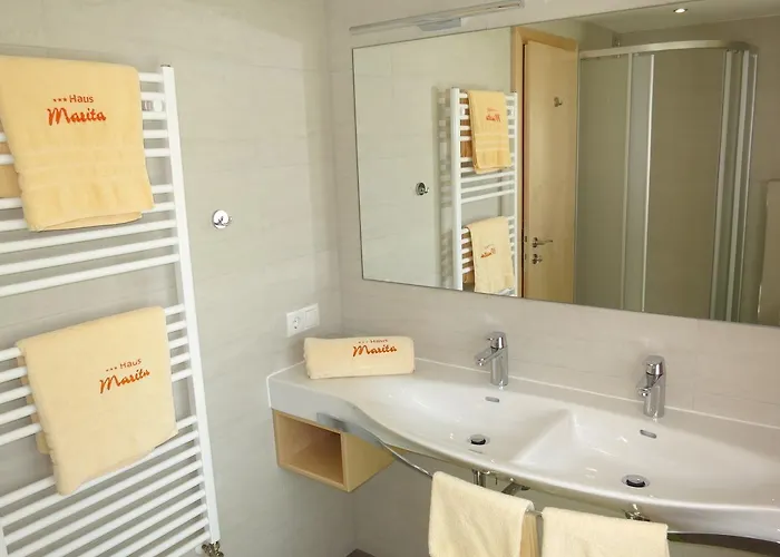 ホームステイ Haus Marita オエッツ